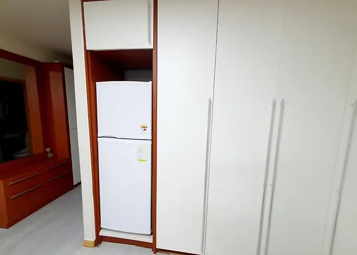 A House With A Great View And Elevator Access Right In Front Of Hongik Univ Station *