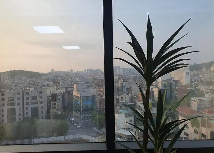 A House With A Great View And Elevator Access Right In Front Of Hongik Univ Station Appartement Séoul