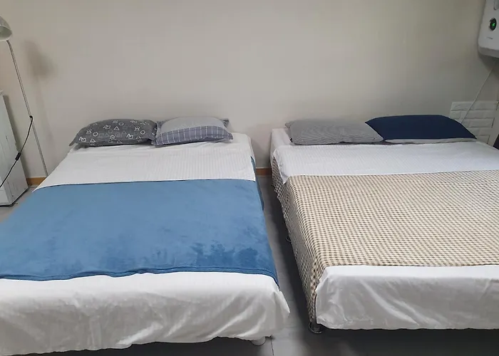 A House With A Great View And Elevator Access Right In Front Of Hongik Univ Station Appartement