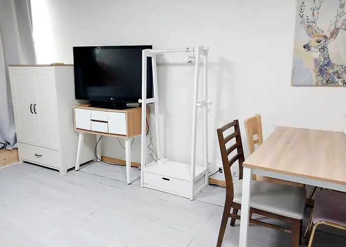 A House With A Great View And Elevator Access Right In Front Of Hongik Univ Station * Séoul