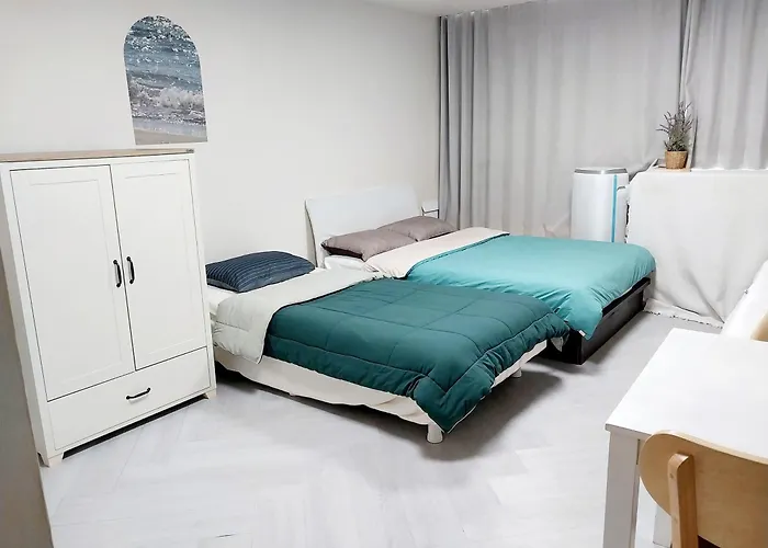 A House With A Great View And Elevator Access Right In Front Of Hongik Univ Station Appartement *